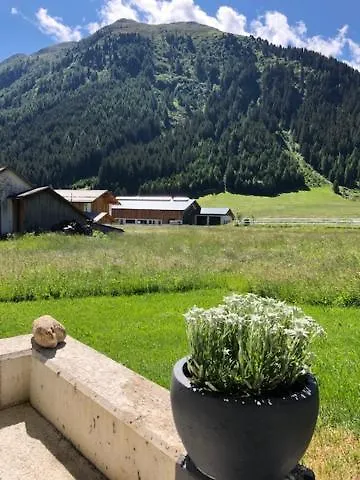 Nonas Frühstückspension