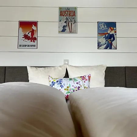 Nonas Bed and Breakfast 4*