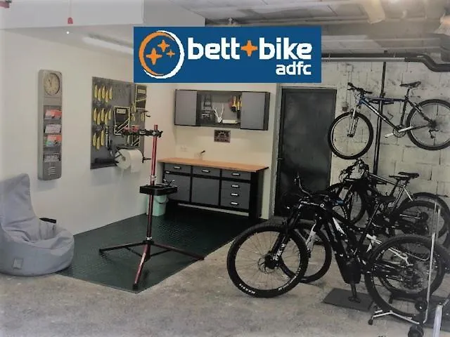 Nonas לינה וארוחת בוקר 4*